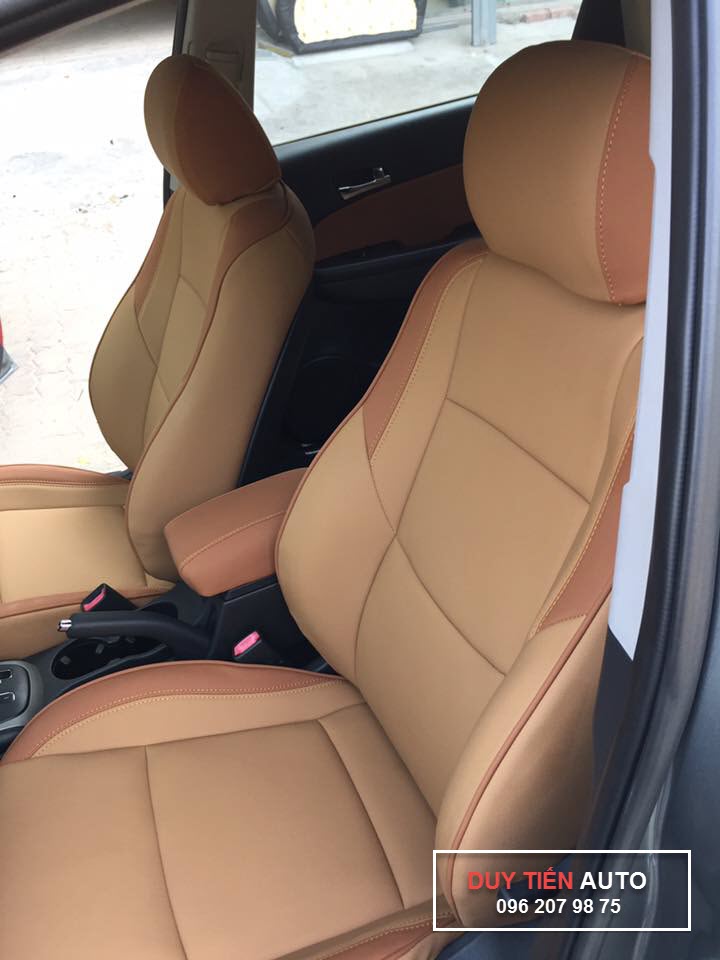 Đổi màu nội thất ô tô Hà Nội xe Hyundai i30 sang trọng, đẳng cấp với chất liệu da cao cấp, bảo hành 10 năm tại hà nội